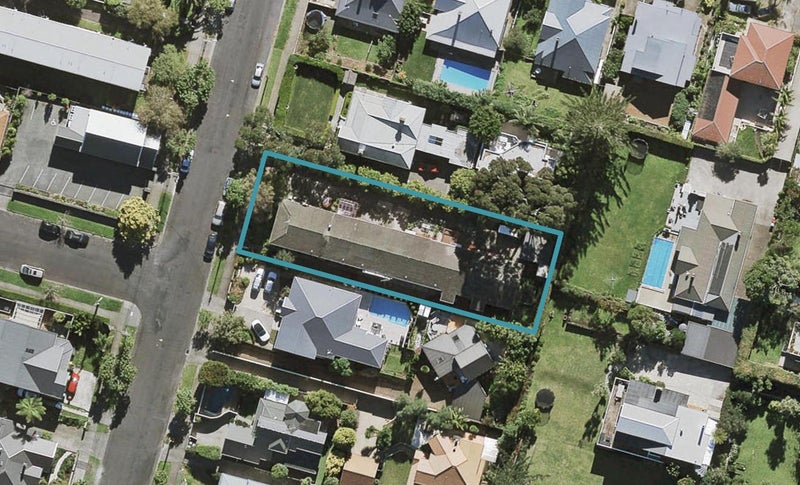 3/4 Ruapehu Street, Mount Eden, Auckland - Carousel 1