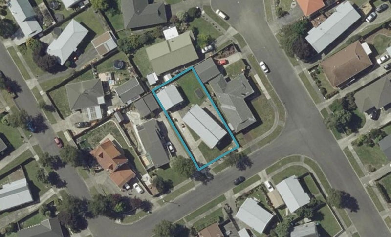 5 Suzanne Grove, Kelvin Grove, Palmerston North - Carousel 1