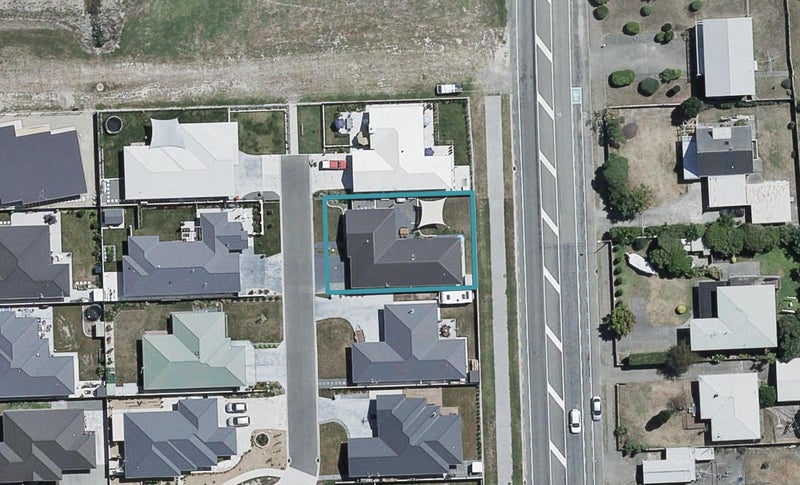 18 Aparima Place, Awatoto, Napier - Carousel 1