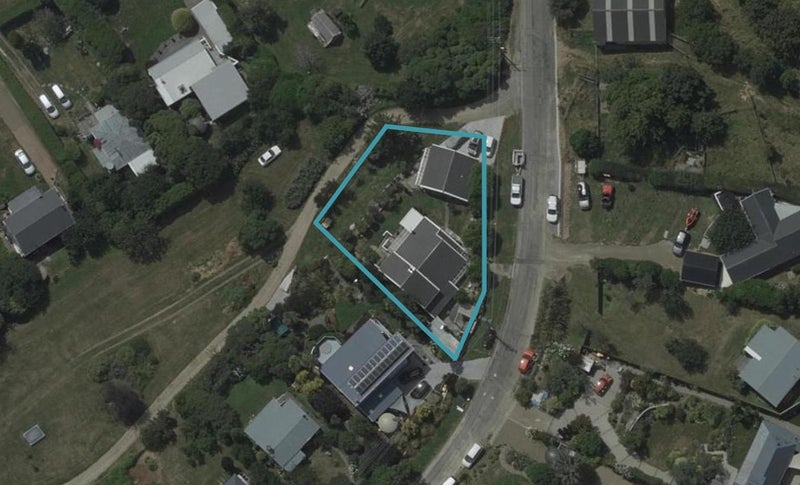 7 Andersons Road, Charteris Bay, Lyttelton - Carousel 1