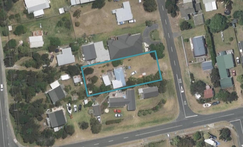 3 Dey Street, Mangawhai Heads, Mangawhai - Carousel 1