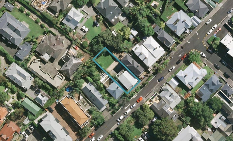 18 Dedwood Terrace, Saint Marys Bay, Auckland - Carousel 1
