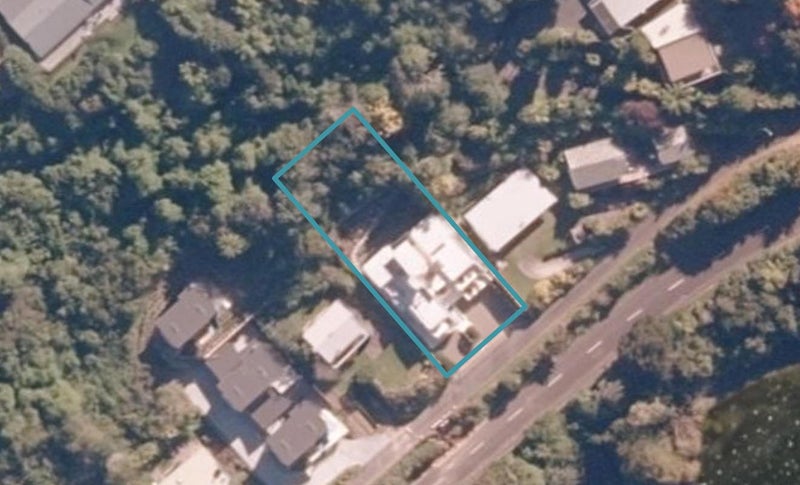 2/852 Wily Terrace, Acacia Bay, Taupō - Carousel 1
