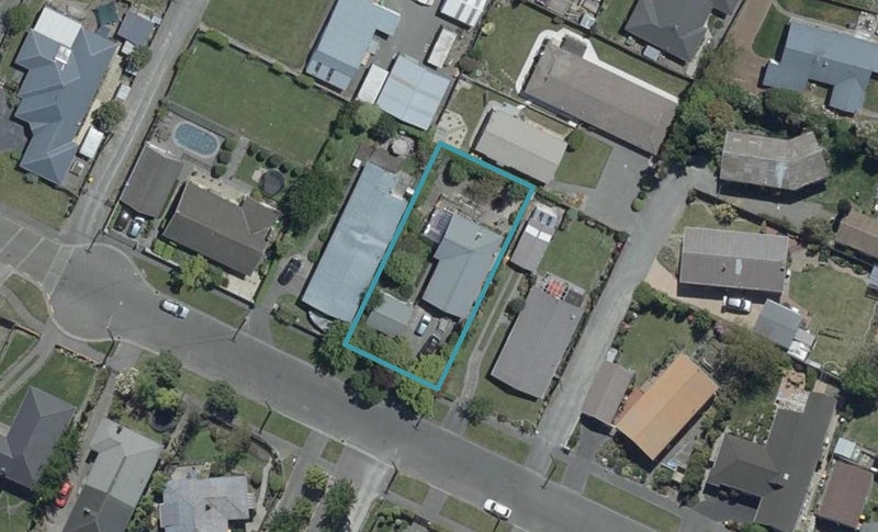98 Englefield Road, Northwood, Christchurch - Carousel 1