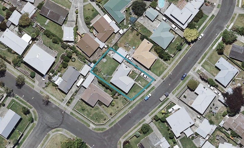 18 Sutherland Street, Tamatea, Napier - Carousel 1