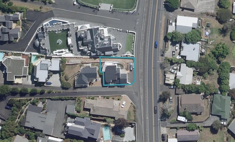 110 Pembroke Street, Hamilton Lake, Hamilton - Carousel 1