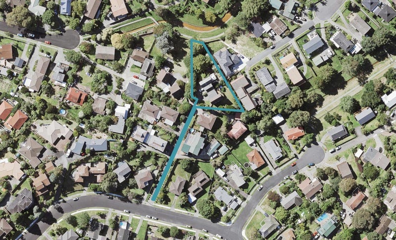 2/18 Redwing Street, Browns Bay, Auckland - Carousel 1