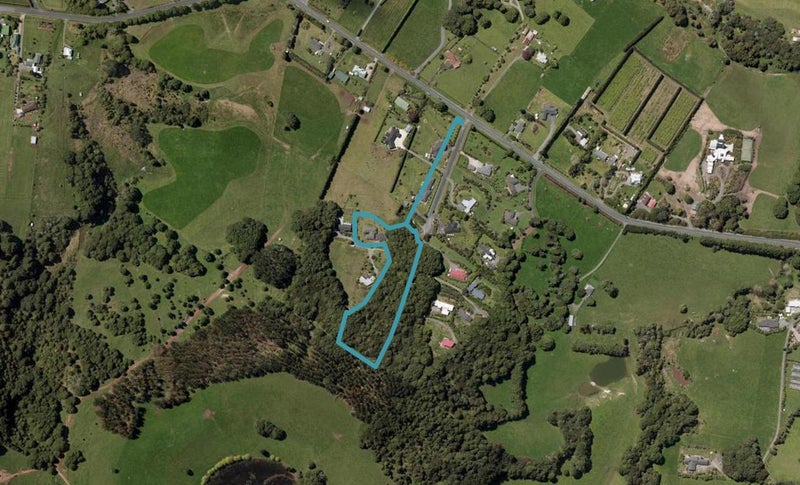 18 Glen Bruce Place, Whangarei - Carousel 1