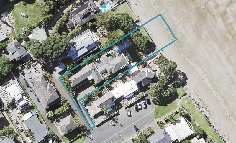 18 The Esplanade, Campbells Bay, Auckland - Carousel 1