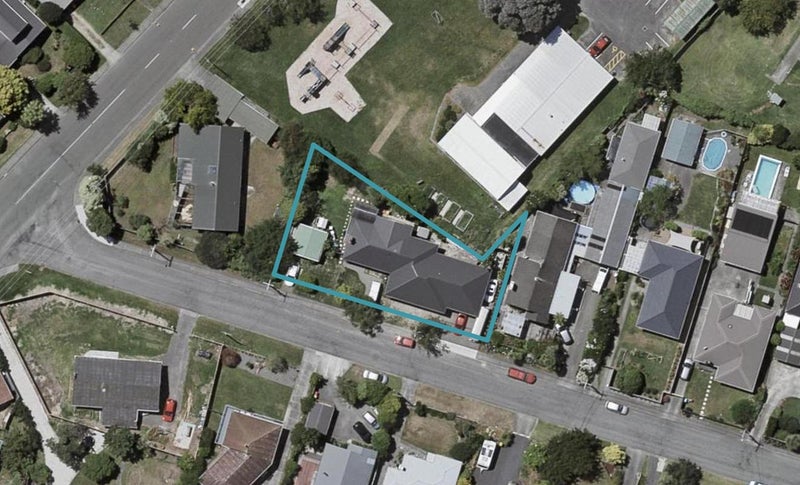 3 Fincham Road, Raumati Beach, Paraparaumu - Carousel 1