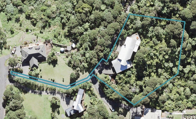 23 Tui Crescent, Waiatarua, Auckland - Carousel 1