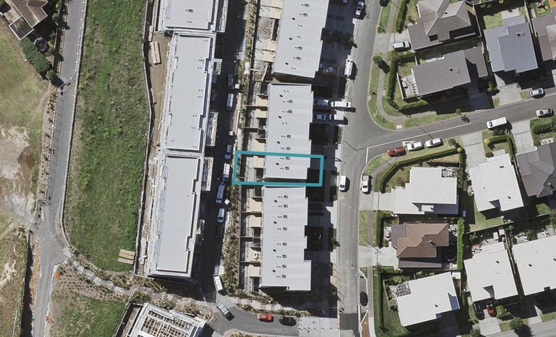 177 Barbarich Drive, Stonefields, Auckland - Carousel 1