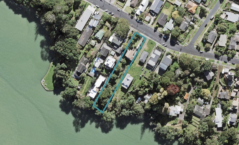 15 Beach Haven Road, Beach Haven, Auckland - Carousel 1
