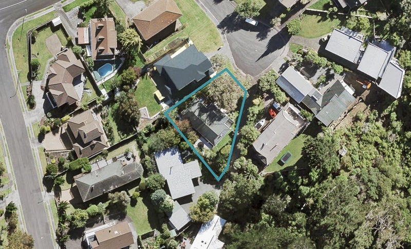 5 Gothic Place, Lynfield, Auckland - Carousel 1