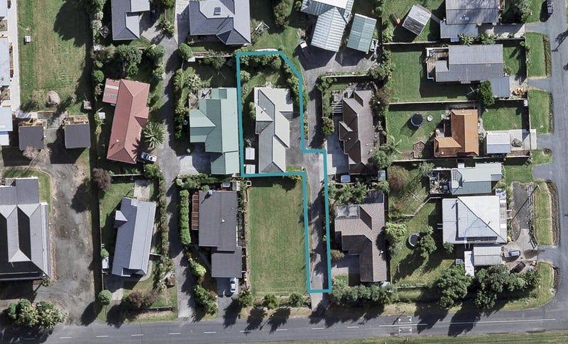 43C Springs Road, Parakai, Helensville - Carousel 1