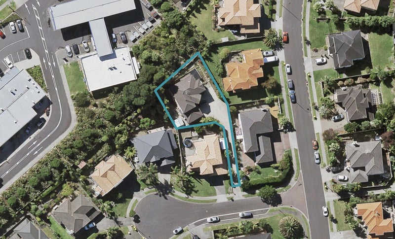 3 Errigal Close, Pinehill, Auckland - Carousel 1