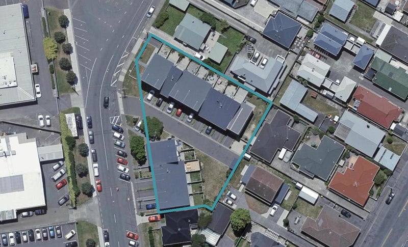 1/2 Stone Street, Miramar, Wellington - Carousel 1