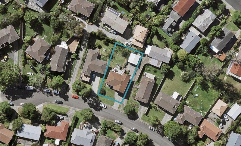 21 Regency Place, Sunnynook, Auckland - Carousel 1