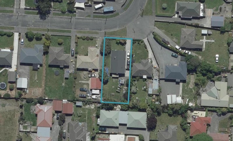 14 Lambeth Crescent, Northcote, Christchurch - Carousel 1