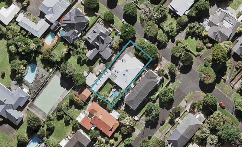 35 Lloyd Avenue, Mount Albert, Auckland - Carousel 1
