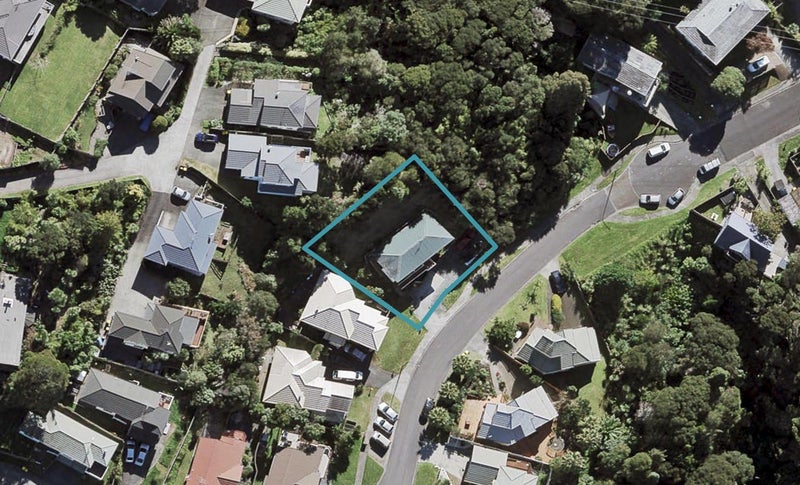 39 Noeleen Street, Glenfield, Auckland - Carousel 1