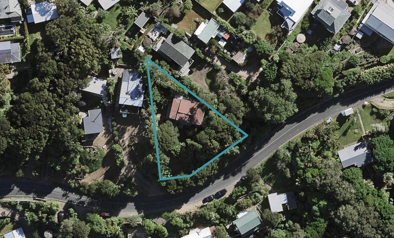 49 Goodwin Avenue, Oneroa, Waiheke Island - Carousel 1