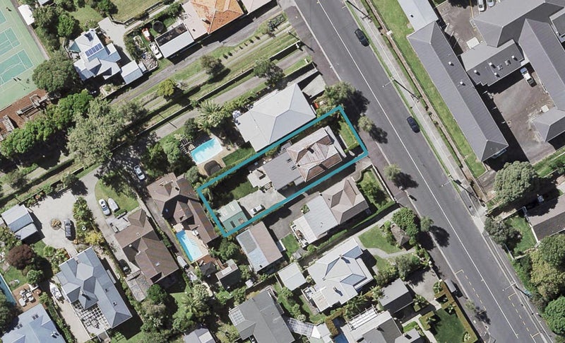 129 Vauxhall Road, Narrow Neck, Auckland - Carousel 1