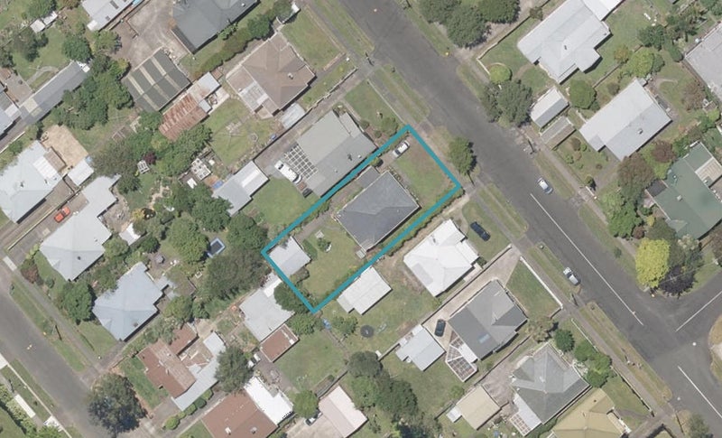 58 Jellicoe Street, Whanganui East, Whanganui - Carousel 1