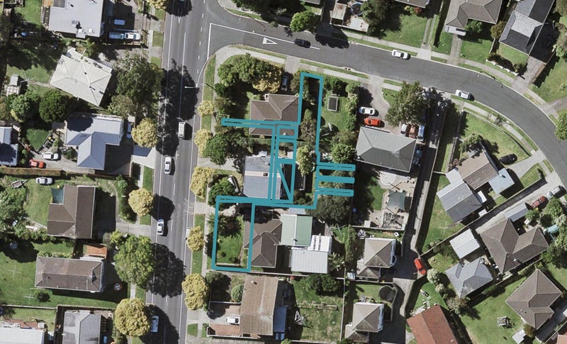 142 Gossamer Drive, Pakuranga Heights, Auckland - Carousel 1