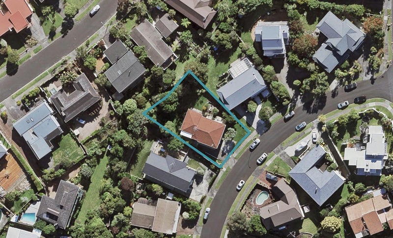 7 Calman Place, Chatswood, Auckland - Carousel 1