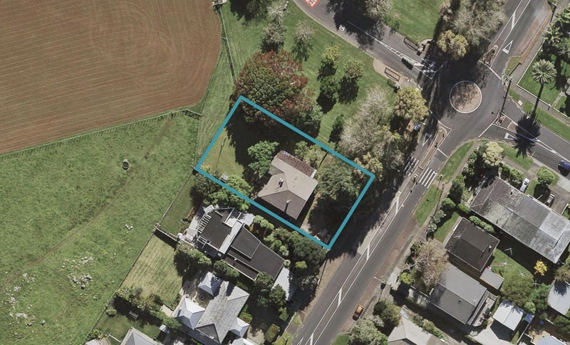 102 Campbell Road, One Tree Hill, Auckland - Carousel 1