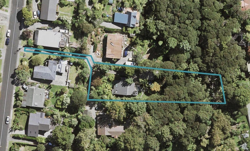 65 Daffodil Street, Titirangi, Auckland - Carousel 1