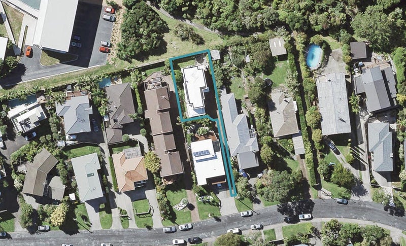 19A Peter Terrace, Castor Bay, Auckland - Carousel 1