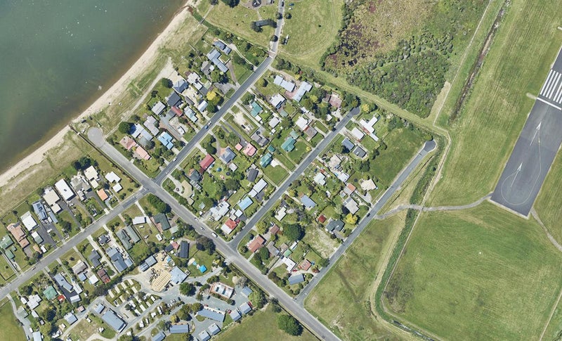 4 Wyndham Road, Hannahs Bay, Rotorua - Carousel 1