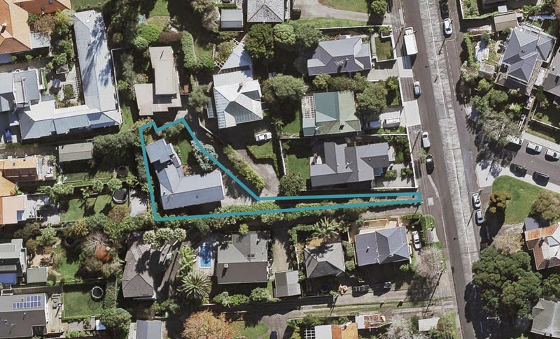 194A Queen Street, Northcote Point, Auckland - Carousel 1