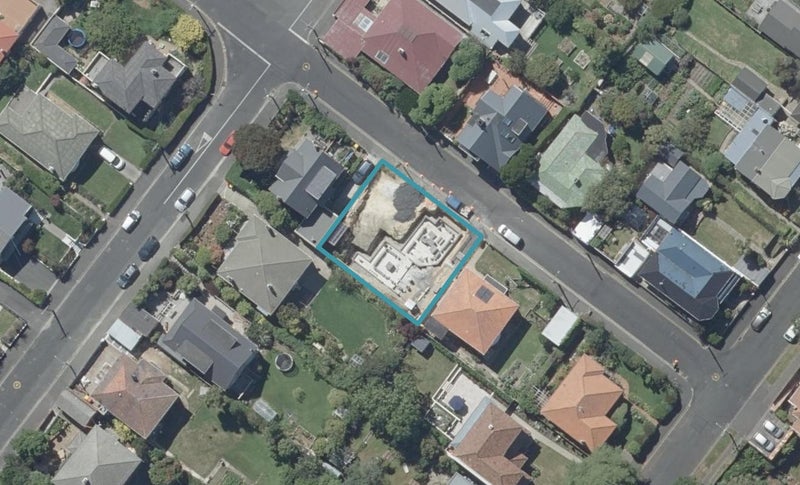 24 Lothian Street, Maori Hill, Dunedin - Carousel 1