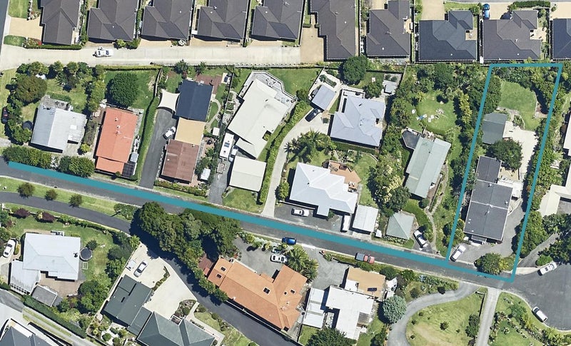 10 Waikareao Way, Brookfield, Tauranga - Carousel 1