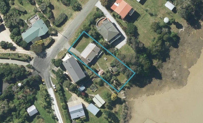 33 Peninsula Road, Tata Beach - Carousel 1