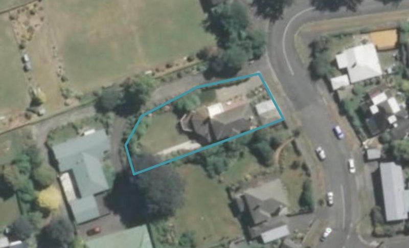 28 Te Weka Street, Maori Hill, Timaru - Carousel 1
