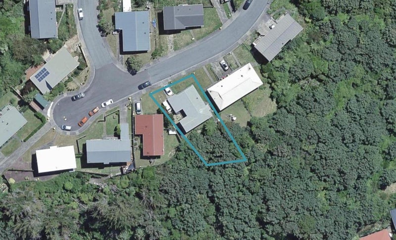 53 Victory Avenue, Karori, Wellington - Carousel 1