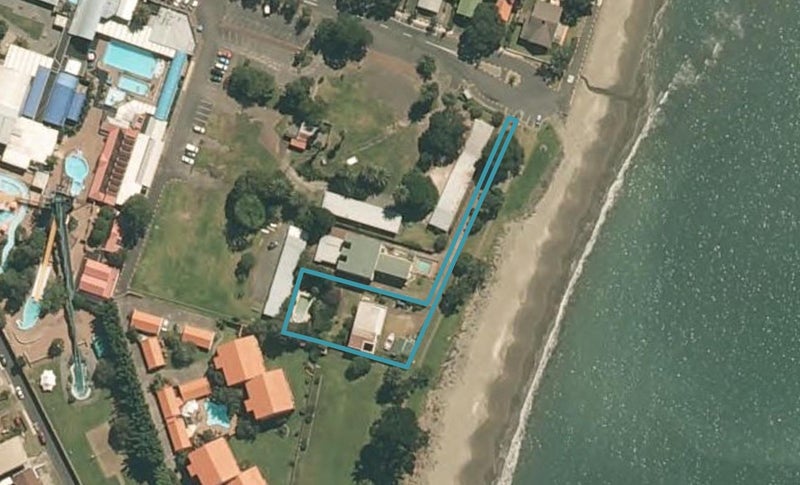 57 Waiwera Road, Waiwera, Orewa - Carousel 1
