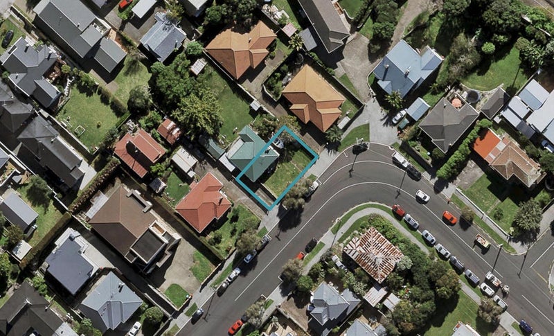 16A Woodbine Avenue, Greenlane, Auckland - Carousel 1