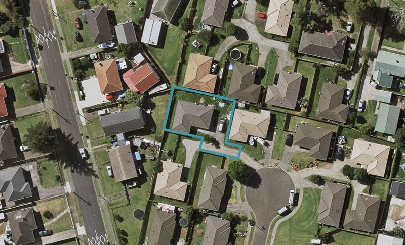 14 Antych Place, Otara, Auckland - Carousel 1