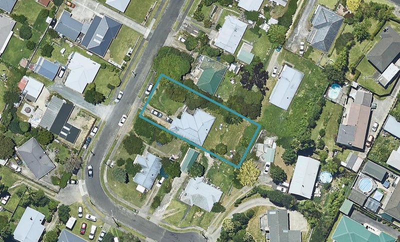 8 Bush Street, Gate Pa, Tauranga - Carousel 1
