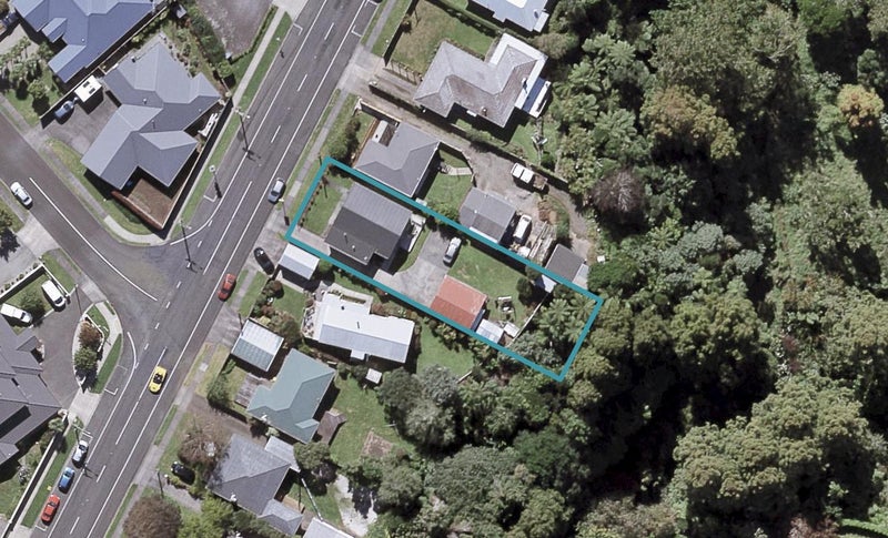 515 Mangorei Road, Highlands Park, New Plymouth - Carousel 1
