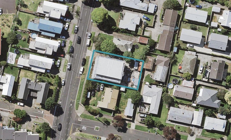 102/200 Pilkington Road, Point England, Auckland - Carousel 1