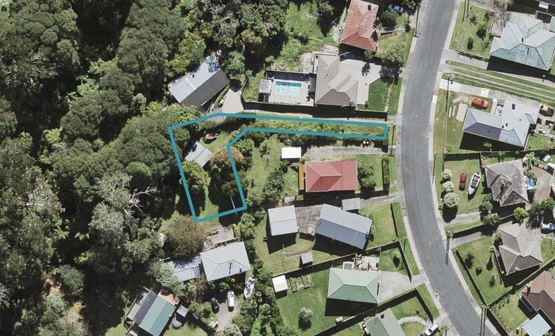 16A Glen Marine Parade, Glendene, Auckland - Carousel 1