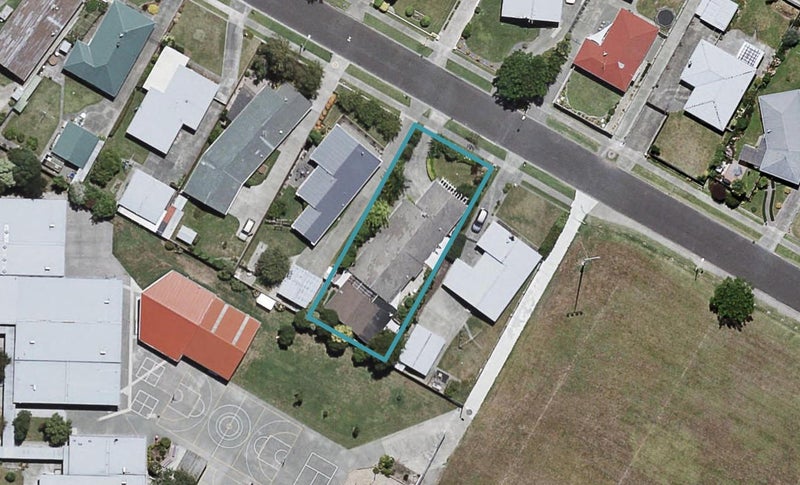19 Canterbury Street, Tamatea, Napier - Carousel 1