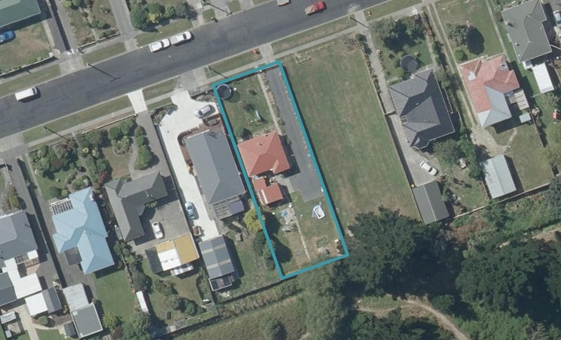 11 Viscount Road, Waldronville, Dunedin - Carousel 1