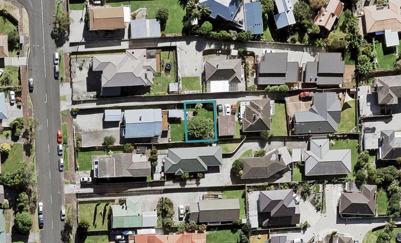 186E Whitney Street, Blockhouse Bay, Auckland - Carousel 1